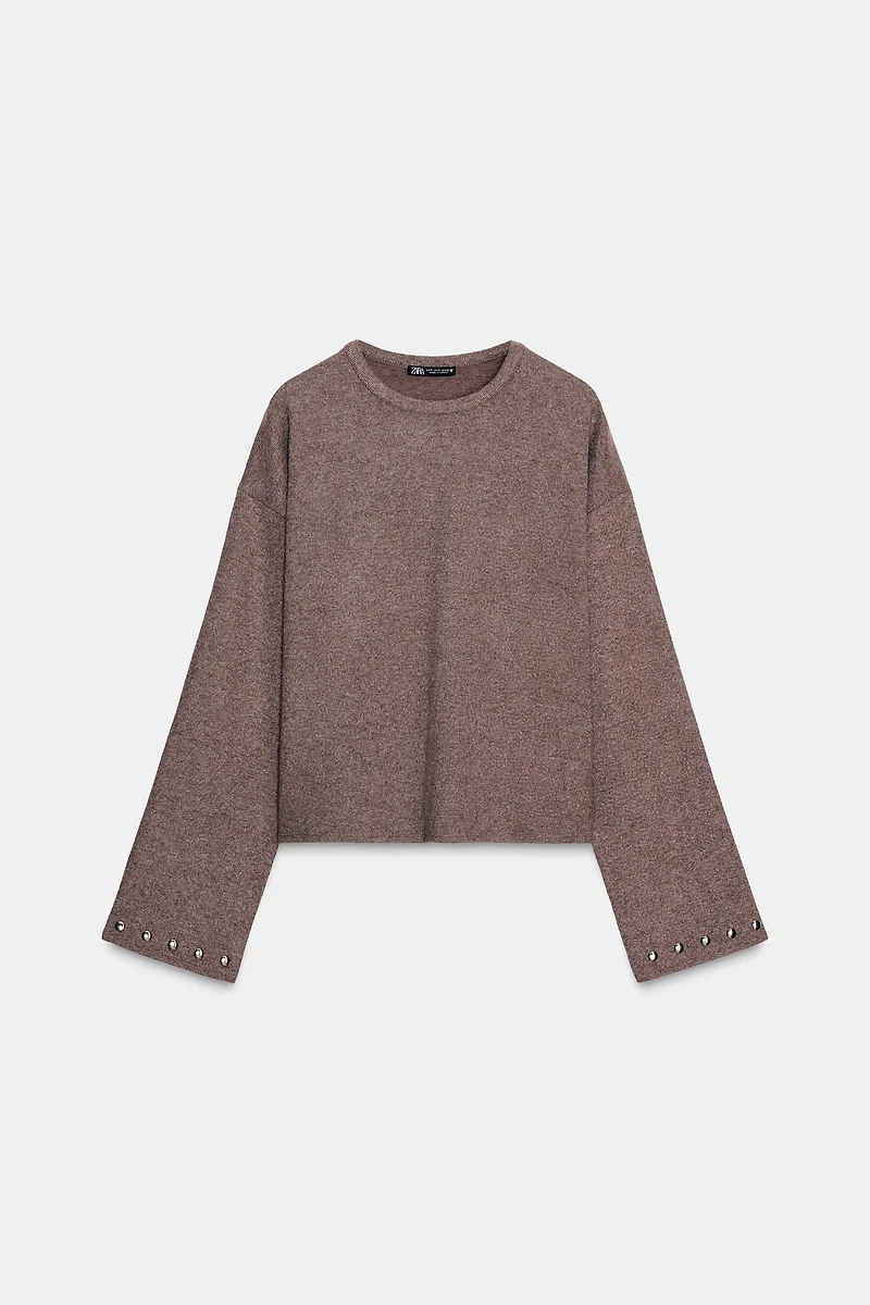 SOFT STUD SWEATSHIRT