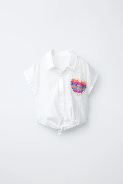 KNOTTED HEART PATCH SHIRT