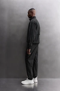 LIGHTWEIGHT TECHNICAL JACKET