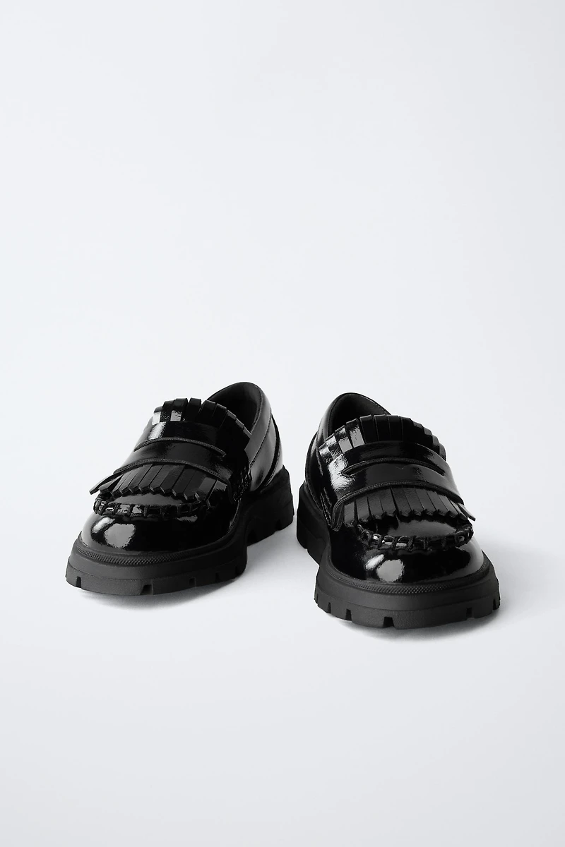 DETAIL LOAFERS