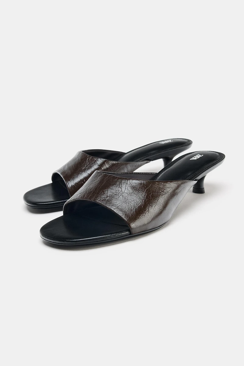SANDALES KITTEN EN CUIR