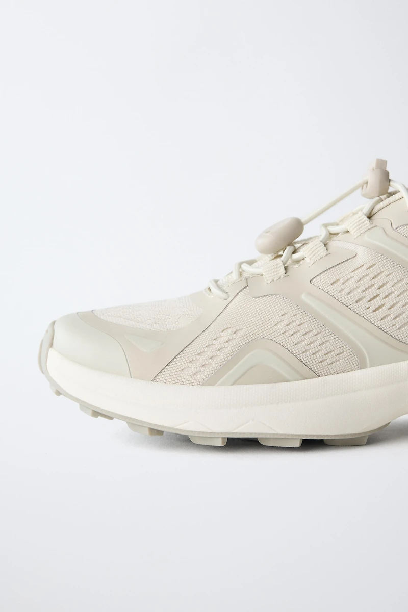 MESH SNEAKERS