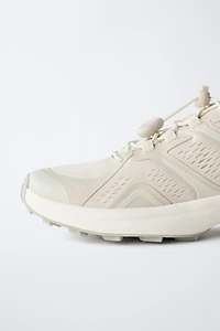 MESH SNEAKERS