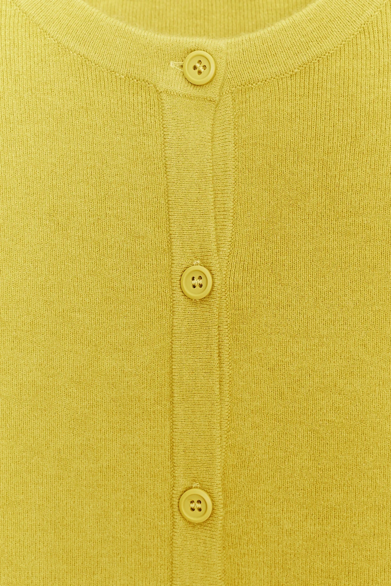 BASIC KNIT BUTTON CARDIGAN