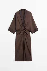 Robe à manches longues froncée