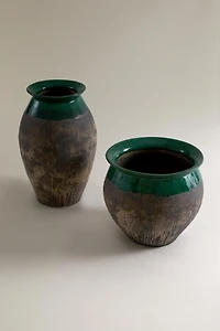 LARGE CERAMIC VESSEL