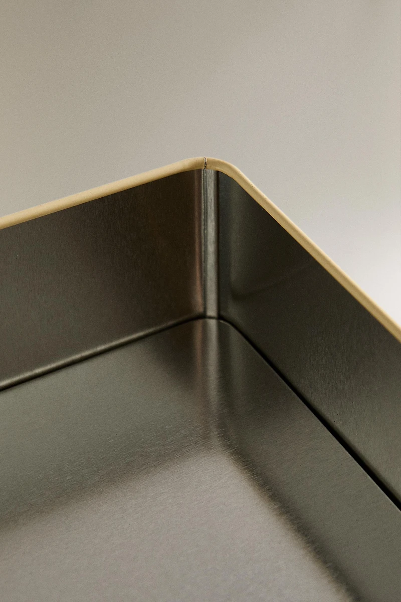 METAL CHEETAH STORAGE BOX