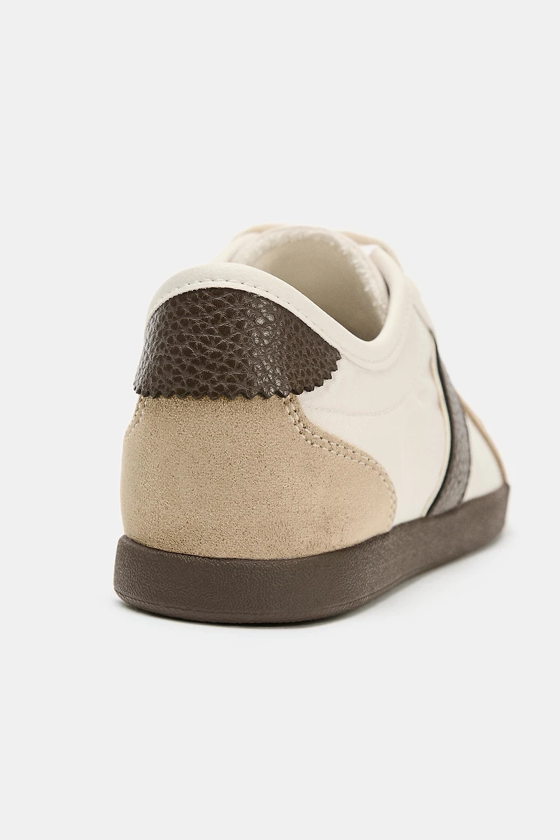 ATHLETIC SNEAKERS