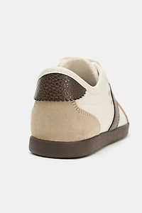ATHLETIC SNEAKERS