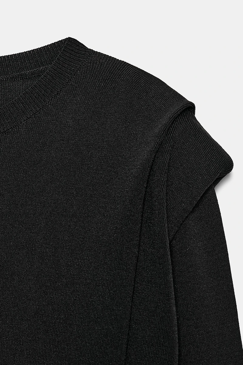 SHOULDER PAD KNIT TOP