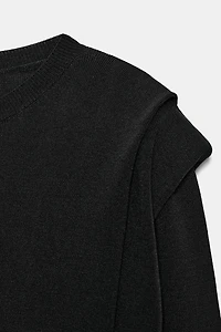 SHOULDER PAD KNIT TOP