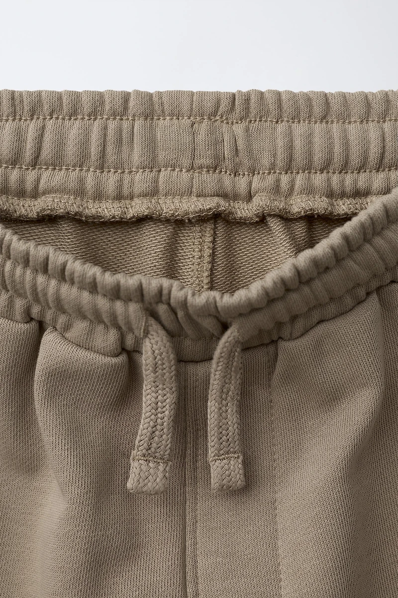 PLUSH JOGGING SHORTS