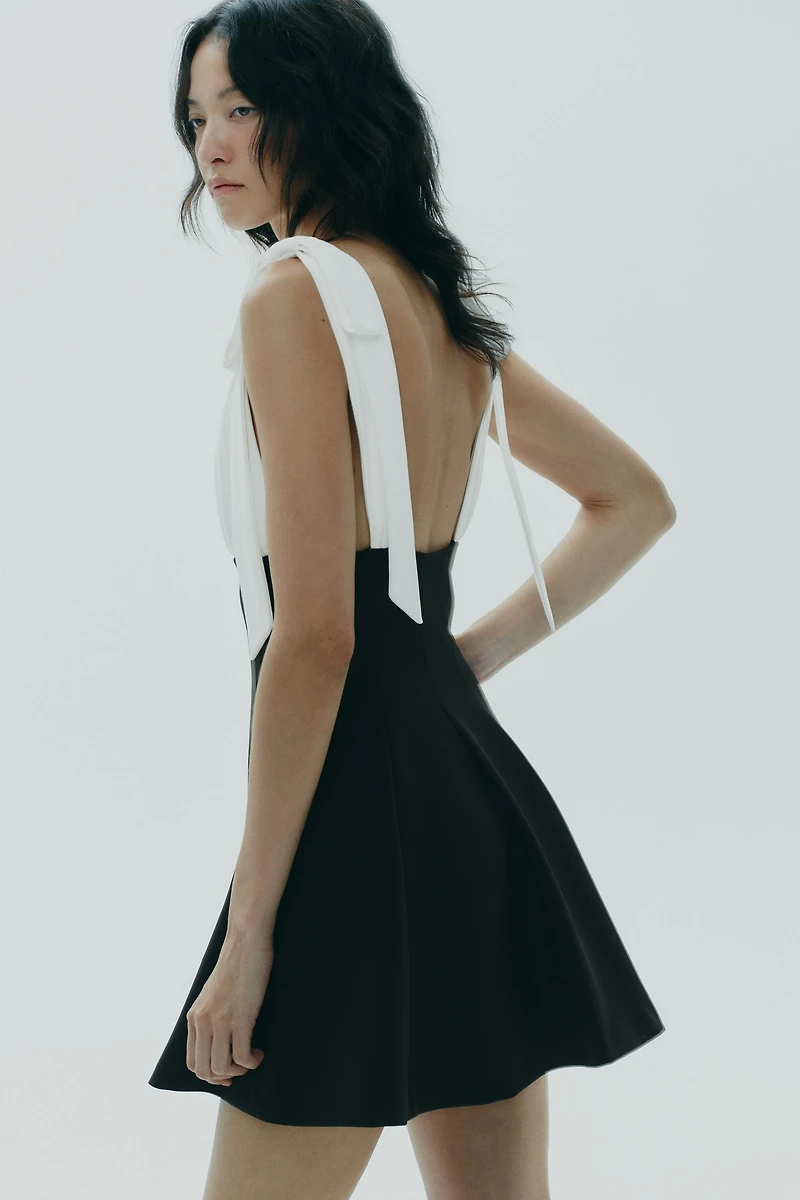 COMBINATION BOW SHORT DRESS
