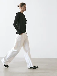 100% cotton semi-sheer T-shirt with collar detail