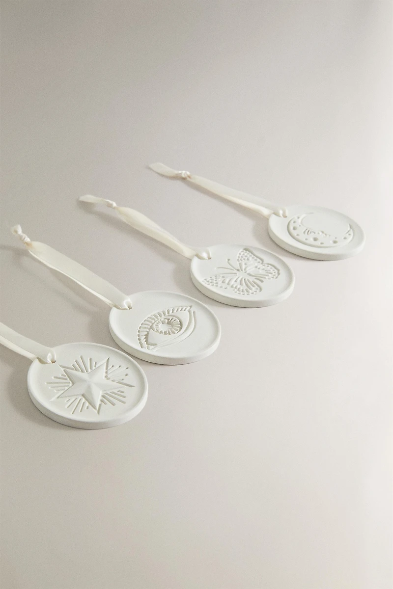 MARISA BERENSON DECORATIVE CERAMIC PACK (PACK OF 4)
