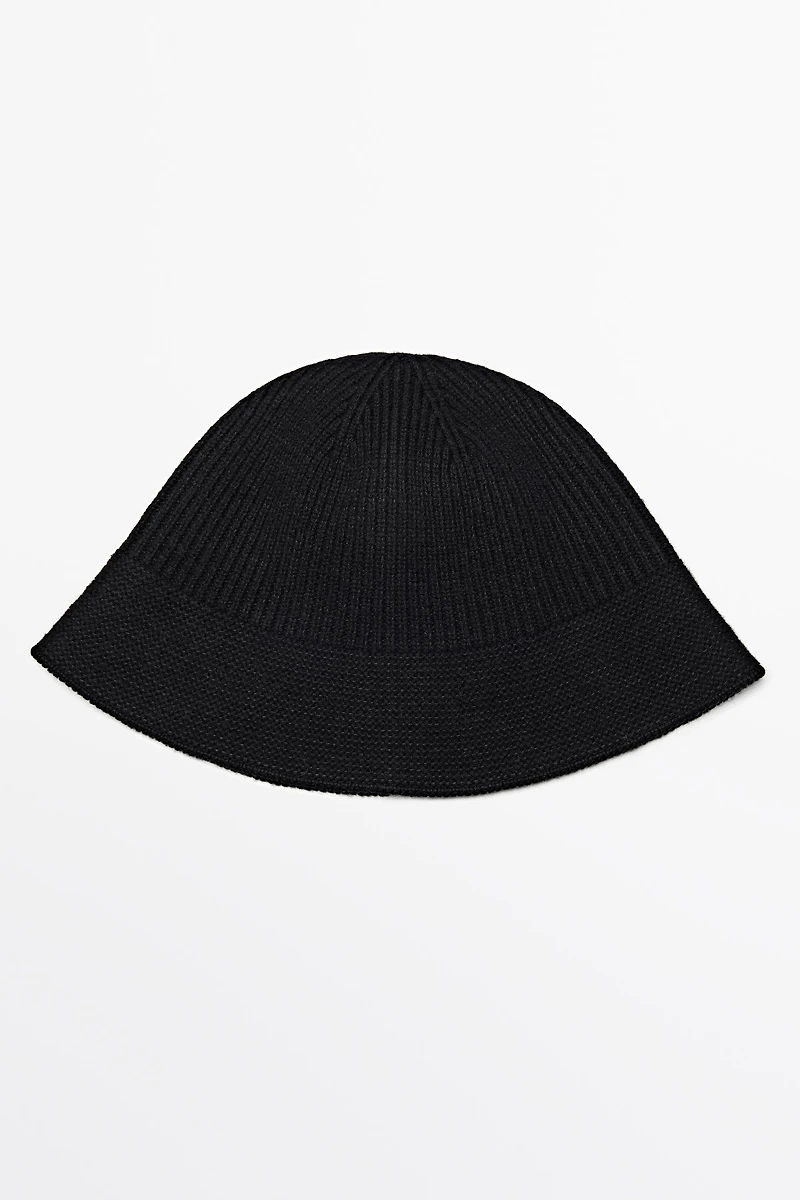 Wool blend bucket hat