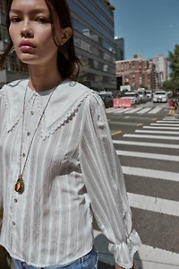 LACE TRIM PETER PAN COLLAR SHIRT