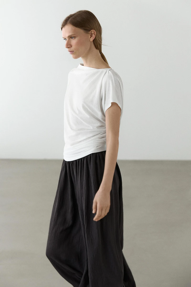 Flowing short sleeve crepe-effect T-shirt