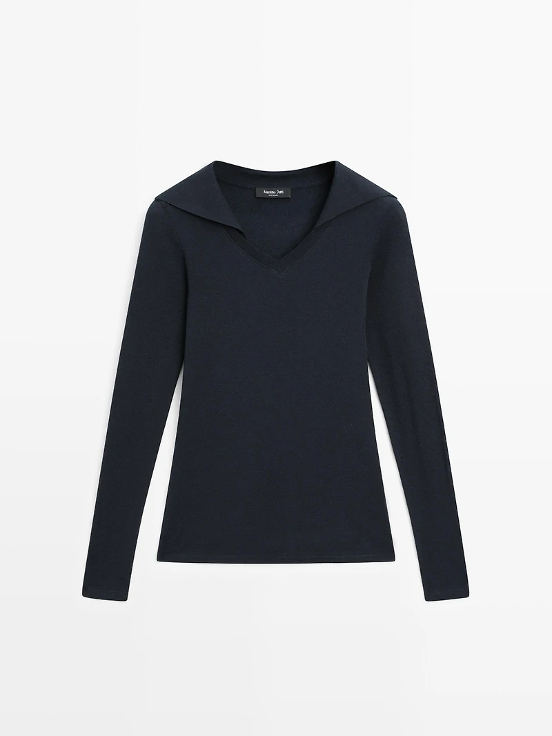 Long sleeve knit V-neck polo shirt