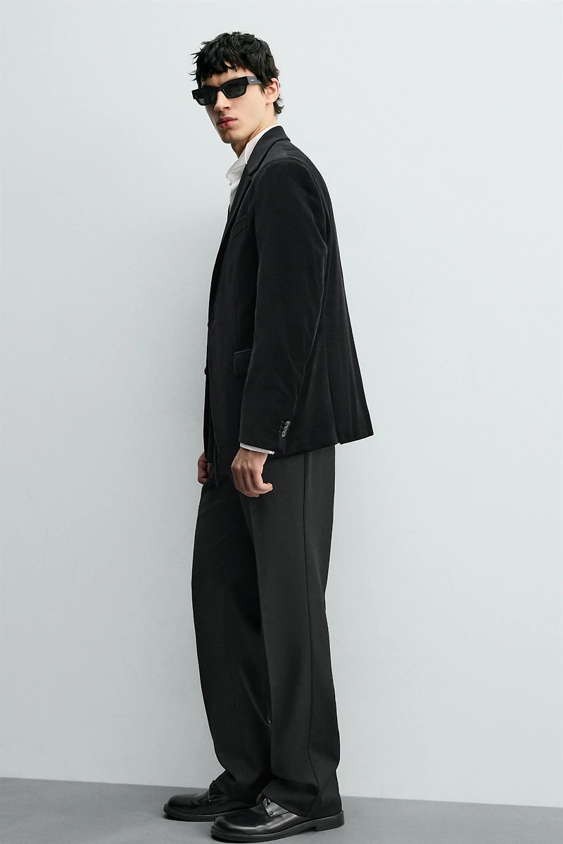 REGULAR FIT VELVET BLAZER
