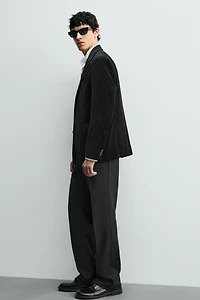 REGULAR FIT VELVET BLAZER