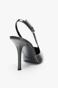 CHAUSSURES OUVERTES À L'ARRIÈRE EFFET VERNI