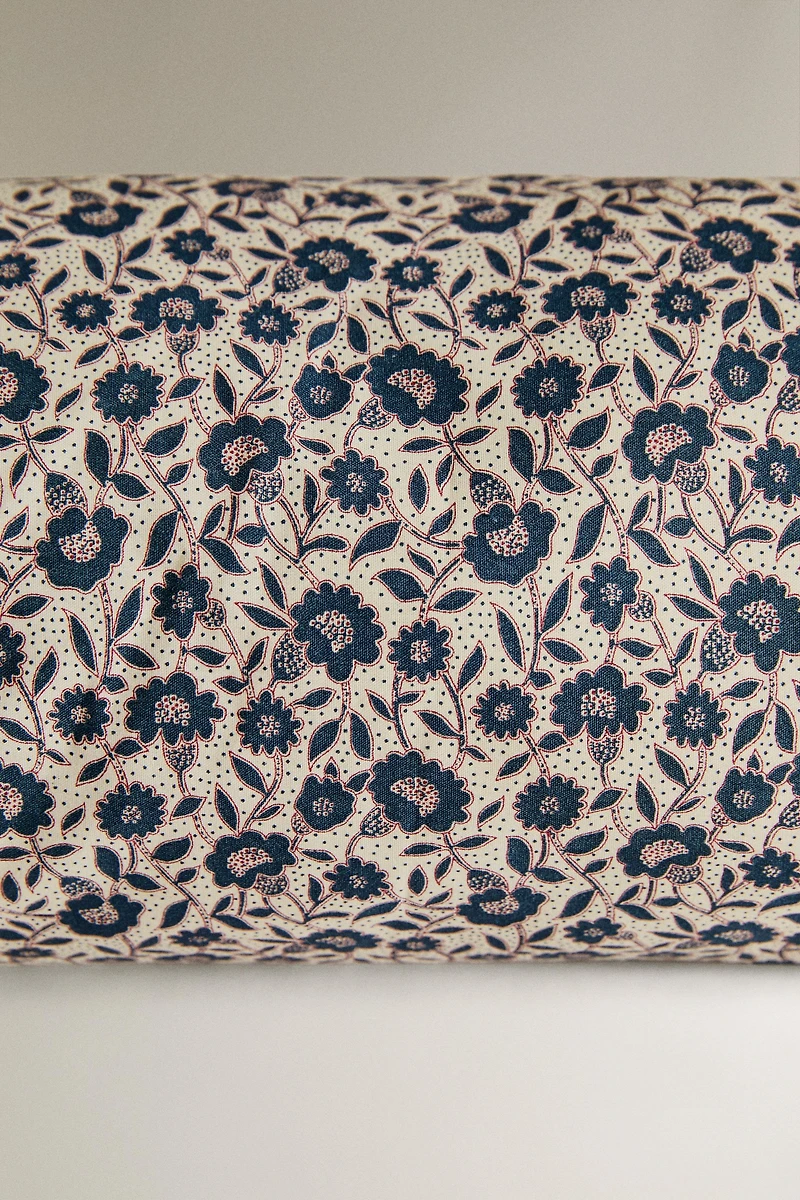 COUSSIN ENFANT FLEURI