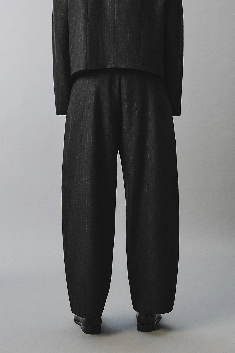PINSTRIPE SUIT PLEATED PANTS