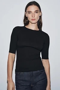 RIBBED T-SHIRT