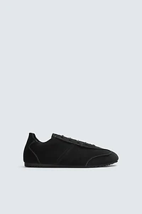 LIMITED EDITION LEATHER SNEAKERS
