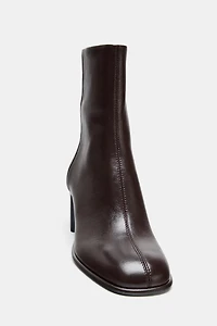 LEATHER BLOCK HEEL ANKLE BOOTS