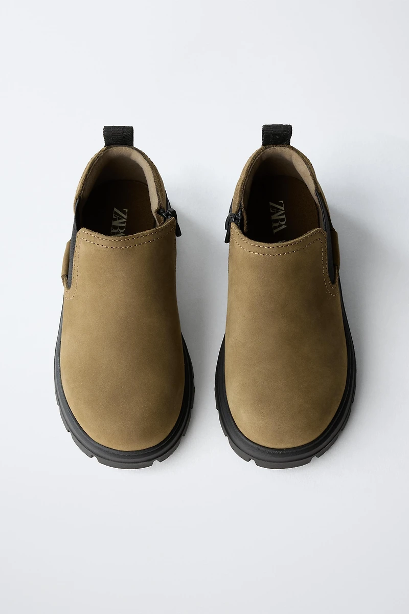 BOTTINES EN CUIR