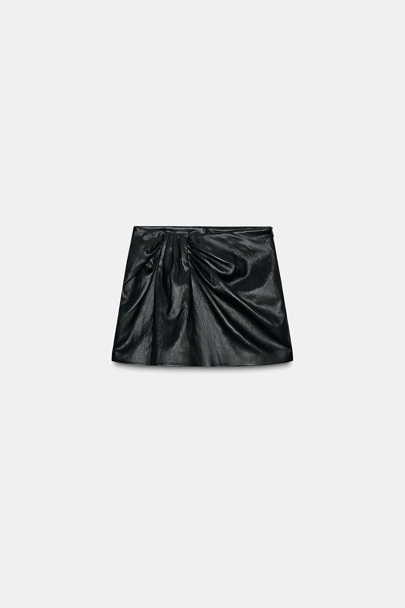 FAUX LEATHER RUCHED SKORT