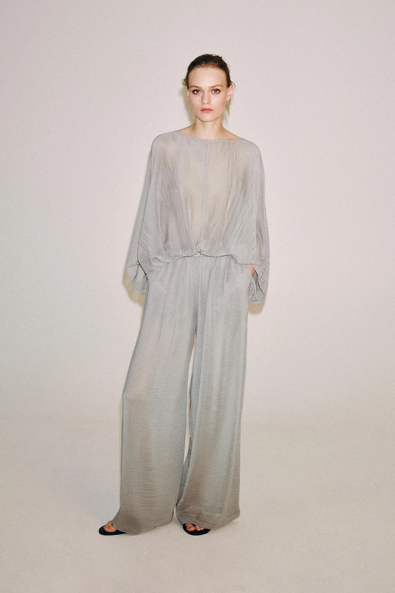 BODY FLUIDE SEMI-TRANSPARENT