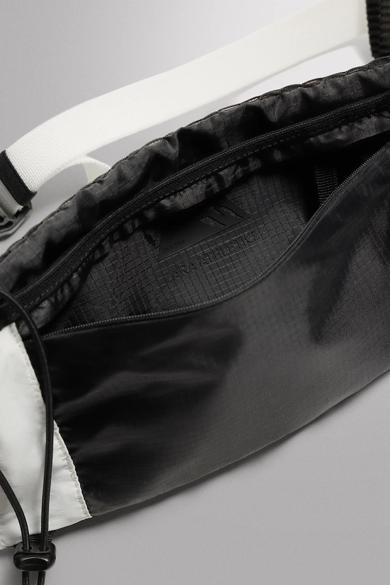 TECHNICAL SPORTS BELT BAG
