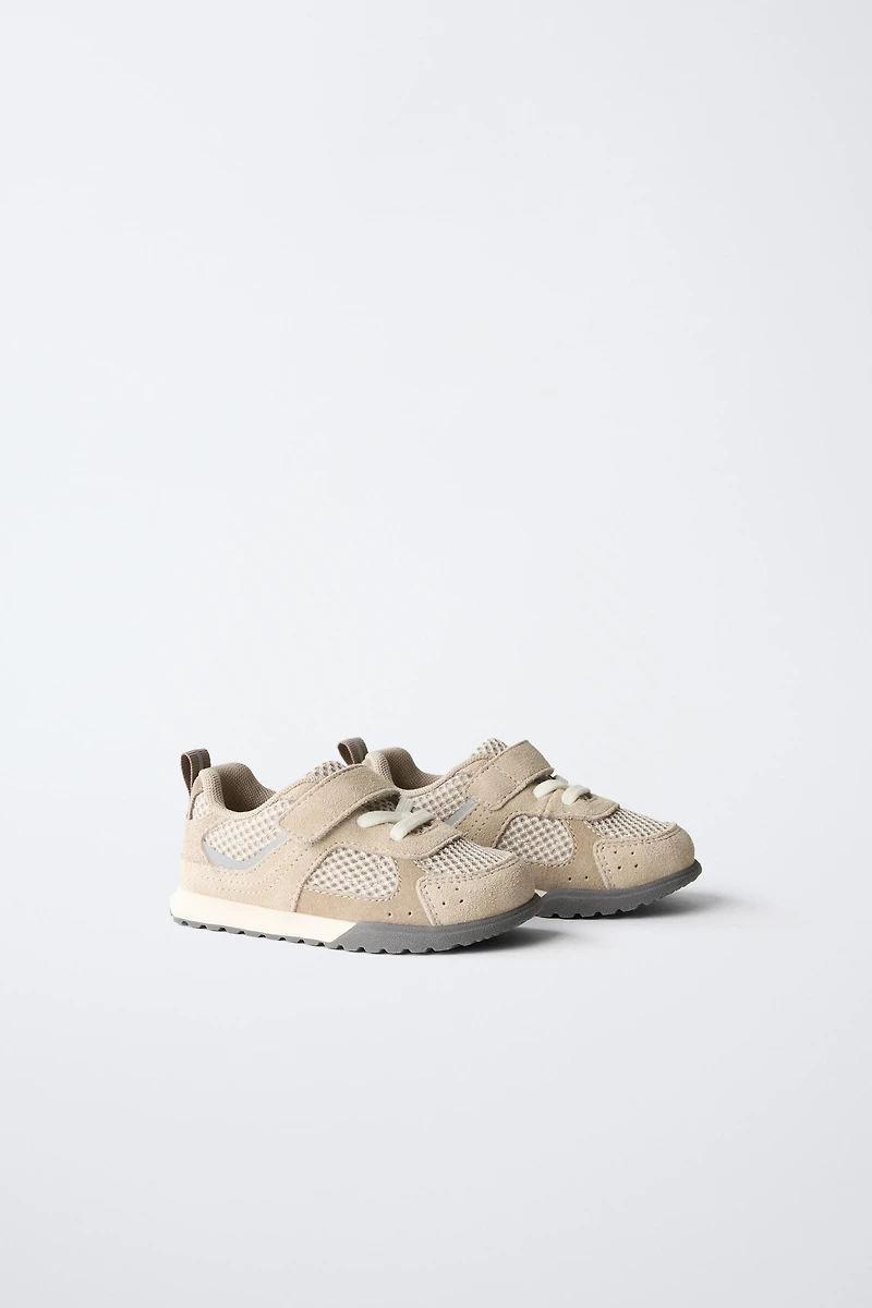 BAREFOOT MULTI-PIECE SNEAKERS
