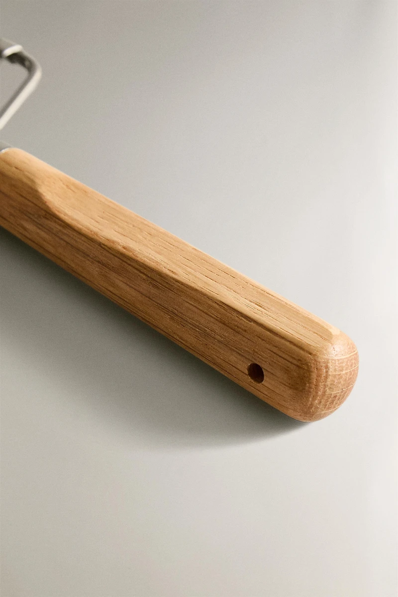 OAK MANDOLINE WITH REPLACEMENT BLADES
