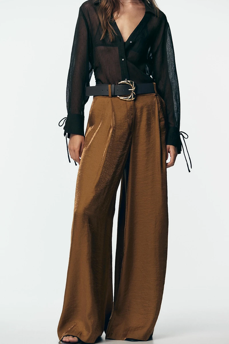 SATIN WIDE LEG BELTED PANTS