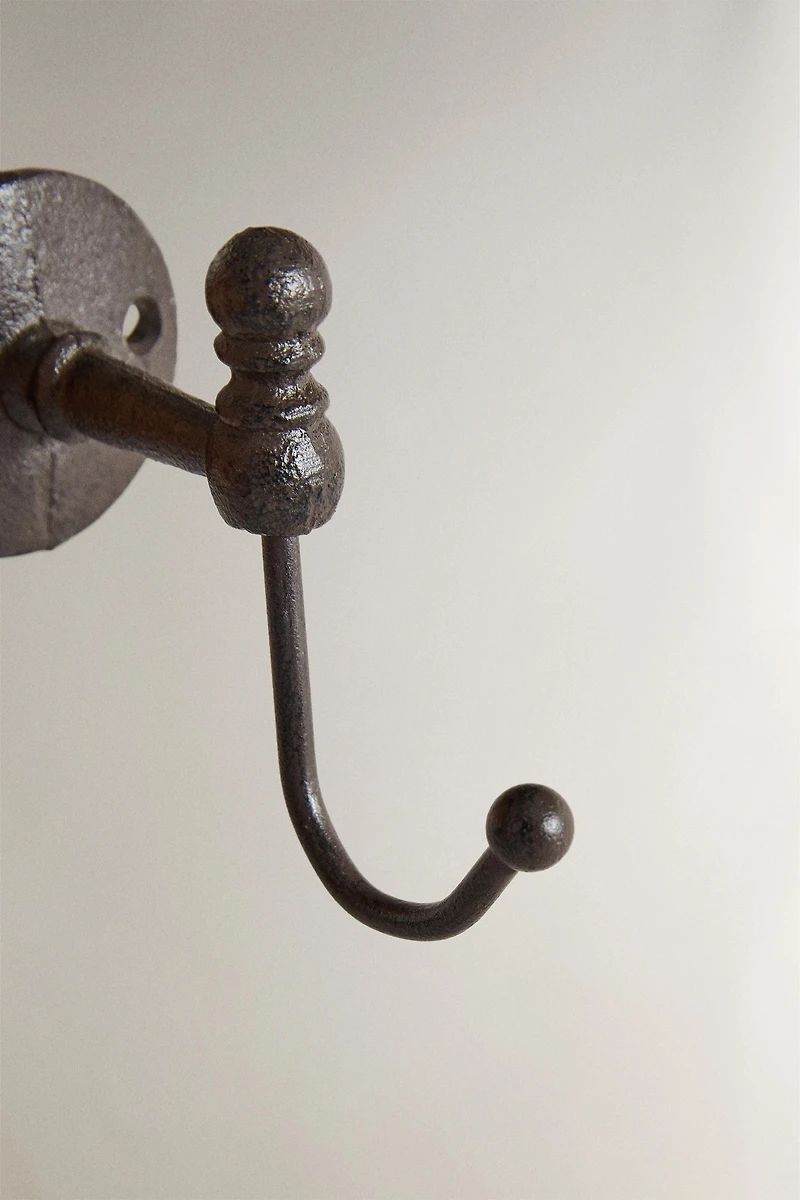 CAST IRON HANGER