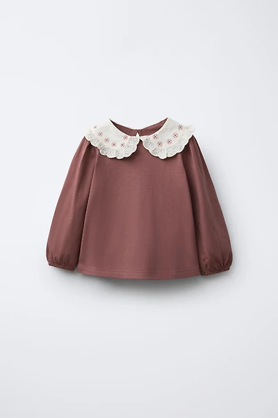 EMBROIDERED PETER PAN COLLAR T-SHIRT