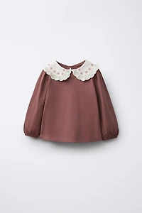 EMBROIDERED PETER PAN COLLAR T-SHIRT