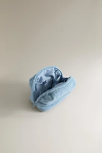 MEDIUM TOWEL MAKEUP BAG