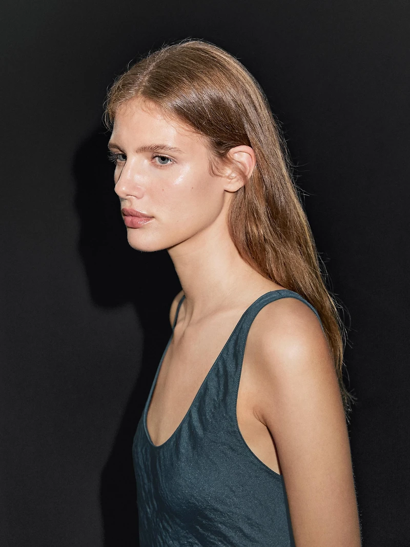 Round neck satin dress
