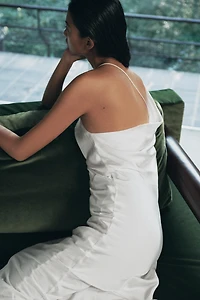 SATIN DRESS WITH BACK NECKLINE
