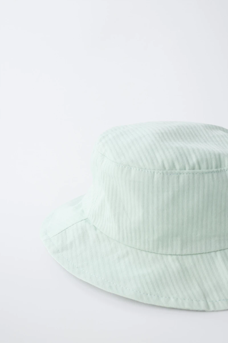 BUCKET HAT