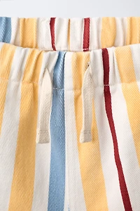 SHORT À RAYURES