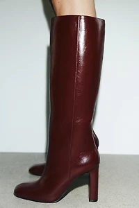 WIDE HEELED BOOTS