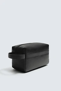 LEATHER TOILETRY BAG
