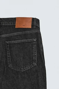 LIGHTWEIGHT REGULAR FIT JEANS