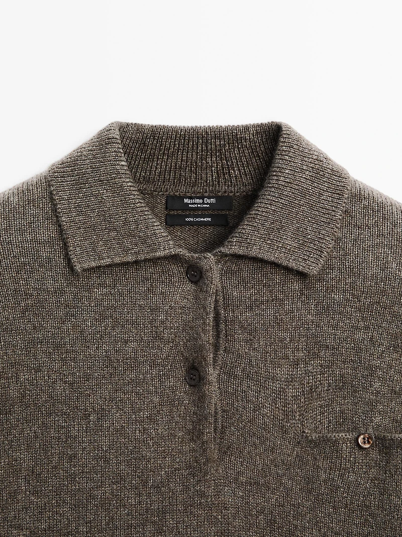 100% cashmere sweater with pocket detail